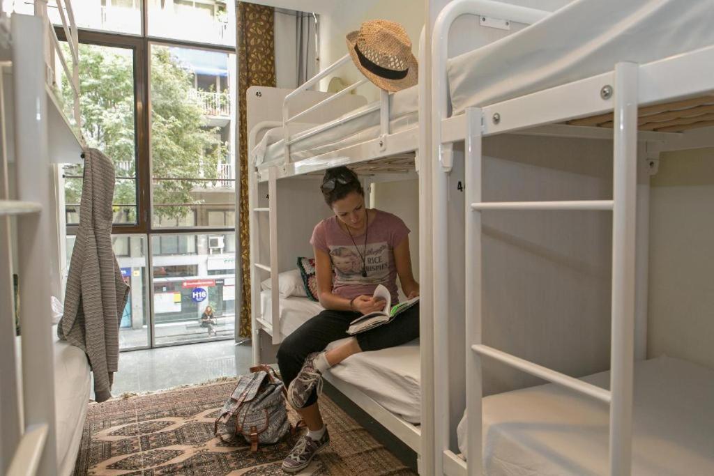 ברצלונה Pars Tailor'S Hostel מראה חיצוני תמונה