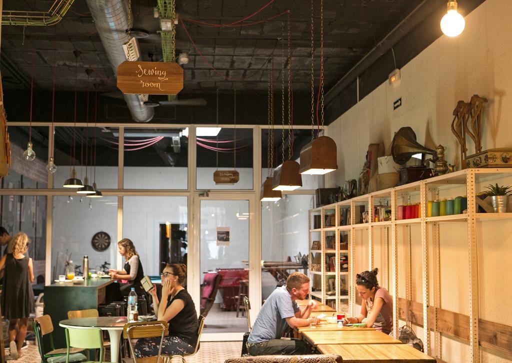 ברצלונה Pars Tailor'S Hostel מראה חיצוני תמונה