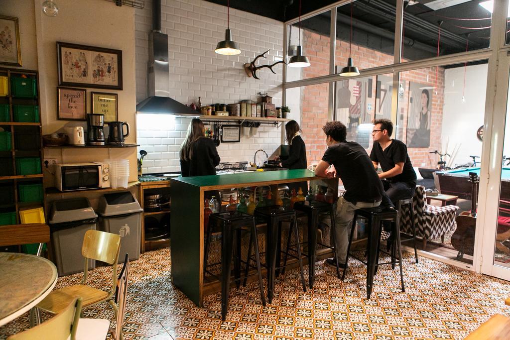 ברצלונה Pars Tailor'S Hostel מראה חיצוני תמונה
