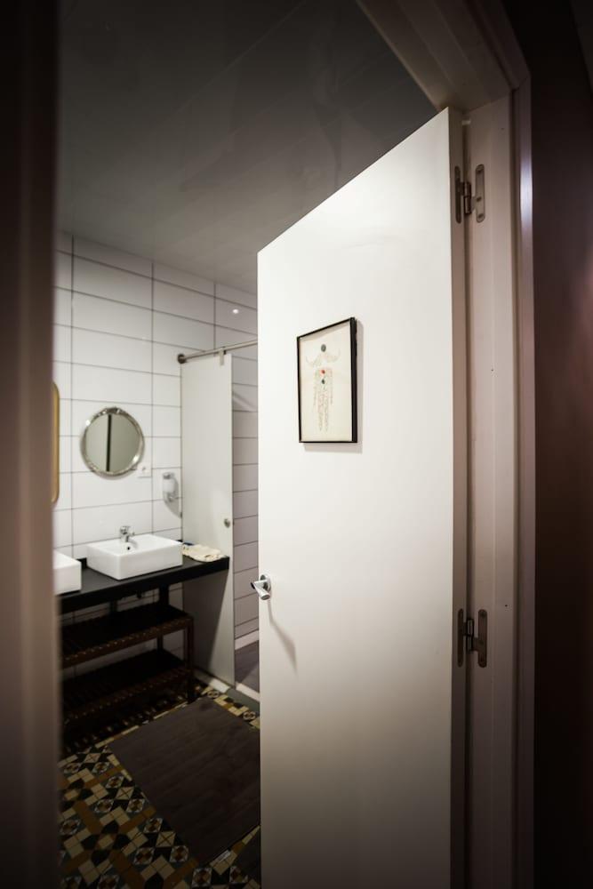 ברצלונה Pars Tailor'S Hostel מראה חיצוני תמונה